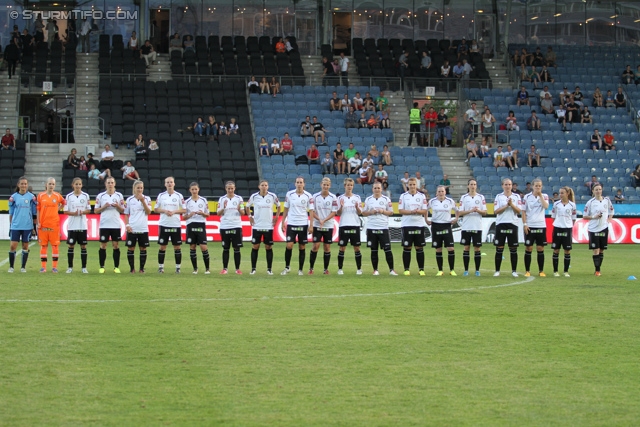Sturm Graz - Paris SG
Testspiel,  SK Sturm Graz - Paris Saint Germain, Stadion Liebenau Graz, 09.07.2013. 

Foto zeigt die Mannschaft der Sturm Damen 
