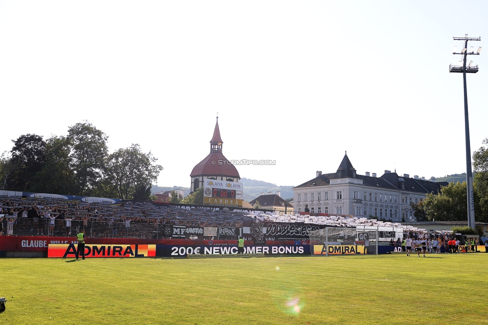 Kremser SC - Sturm Graz
OEFB Cup 1. Runde, Kremser SC - SK Sturm Graz, Sepp-Doll-Stadion Krems, 27.07.2024. 

Foto zeigt Fans von Sturm
