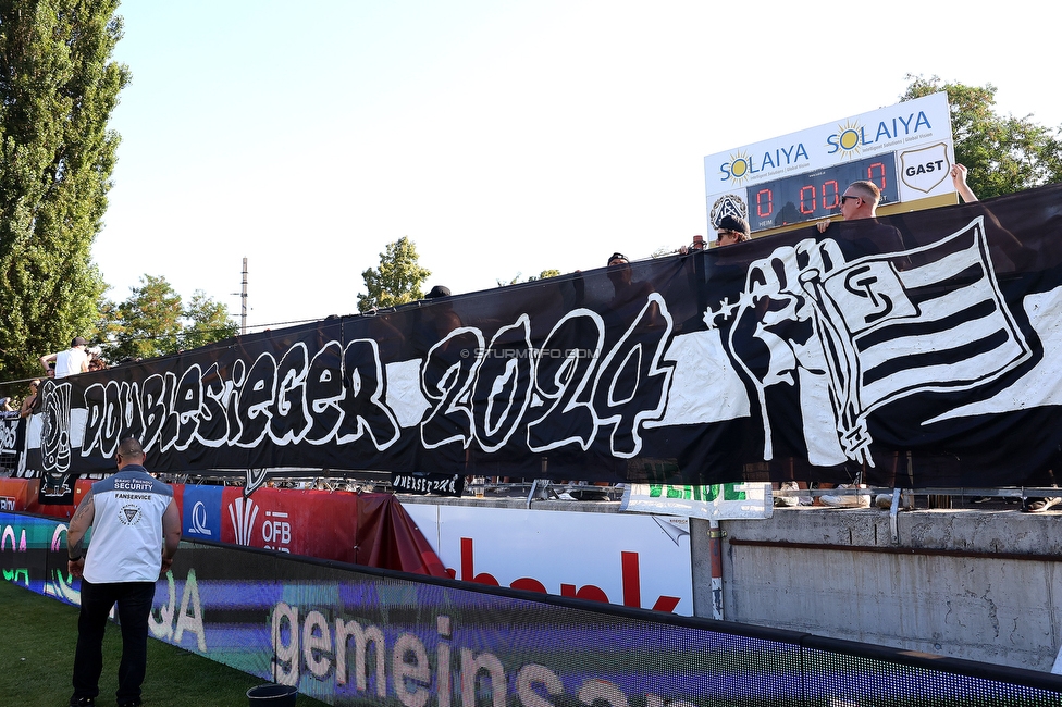 Kremser SC - Sturm Graz
OEFB Cup 1. Runde, Kremser SC - SK Sturm Graz, Sepp-Doll-Stadion Krems, 27.07.2024. 

Foto zeigt Fans von Sturm
