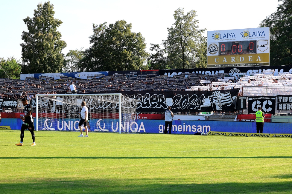 Kremser SC - Sturm Graz
OEFB Cup, 1. Runde, Kremser SC - SK Sturm Graz, Sepp-Doll-Stadion Krems, 27.07.2024. 

Foto zeigt Fans von Sturm mit einer Choreografie
