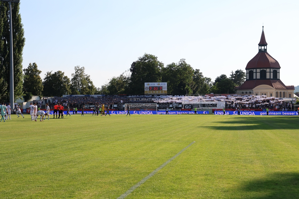 Kremser SC - Sturm Graz
OEFB Cup, 1. Runde, Kremser SC - SK Sturm Graz, Sepp-Doll-Stadion Krems, 27.07.2024. 

Foto zeigt Fans von Sturm mit einer Choreografie
