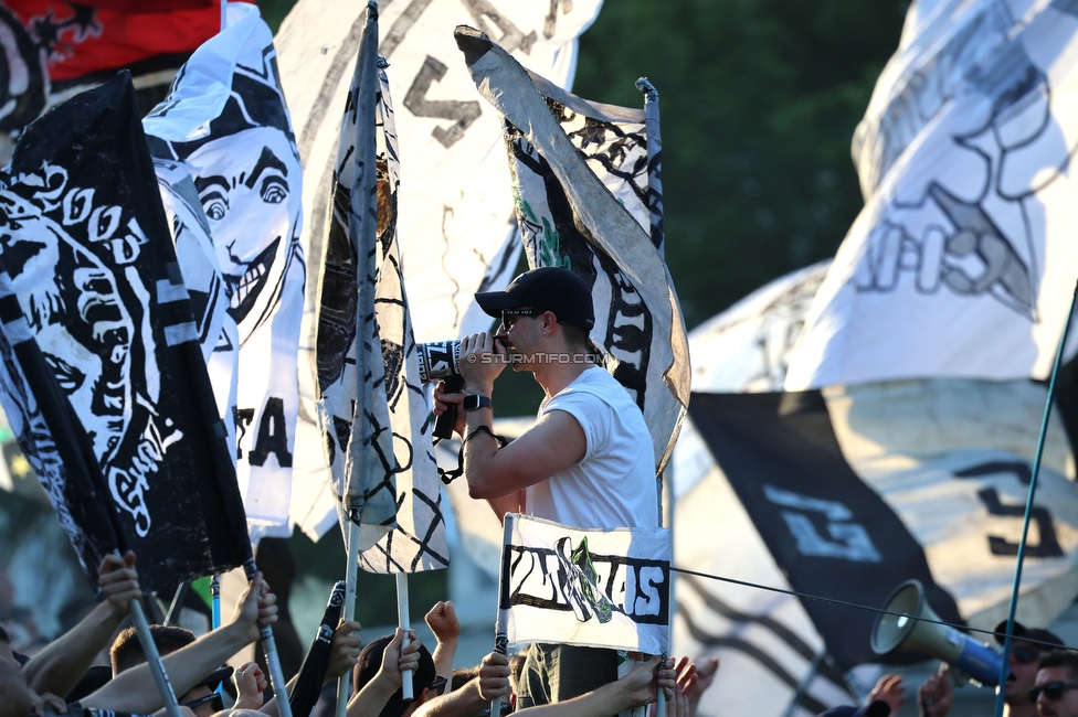 Kremser SC - Sturm Graz
OEFB Cup, 1. Runde, Kremser SC - SK Sturm Graz, Sepp-Doll-Stadion Krems, 27.07.2024. 

Foto zeigt Fans von Sturm
