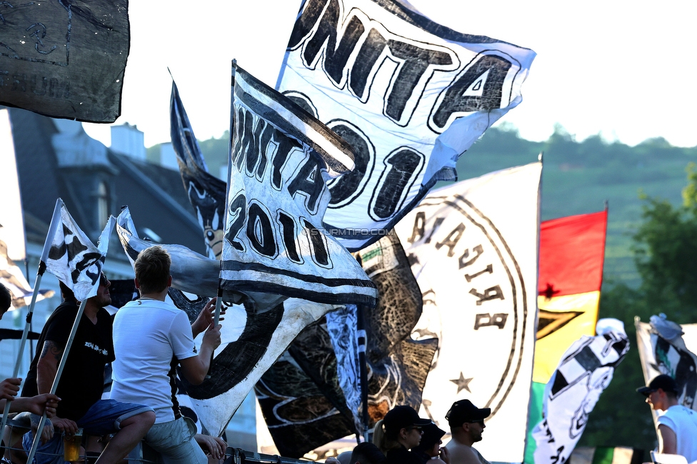 Kremser SC - Sturm Graz
OEFB Cup, 1. Runde, Kremser SC - SK Sturm Graz, Sepp-Doll-Stadion Krems, 27.07.2024. 

Foto zeigt Fans von Sturm
