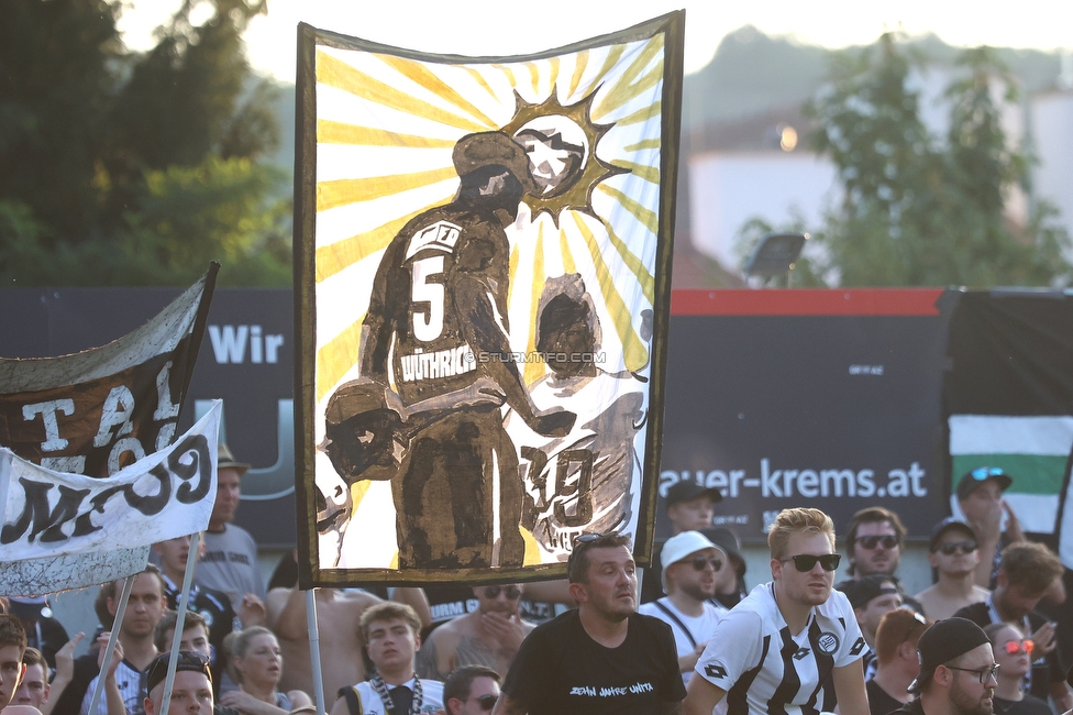 Kremser SC - Sturm Graz
OEFB Cup 1. Runde, Kremser SC - SK Sturm Graz, Sepp-Doll-Stadion Krems, 27.07.2024. 

Foto zeigt Fans von Sturm
