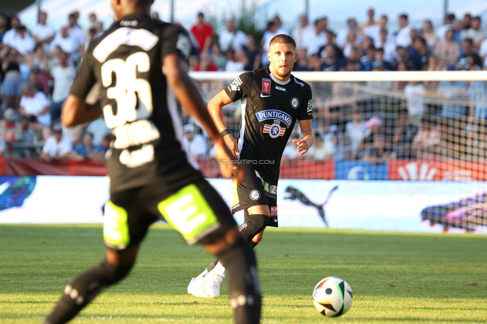 Kremser SC - Sturm Graz
OEFB Cup 1. Runde, Kremser SC - SK Sturm Graz, Sepp-Doll-Stadion Krems, 27.07.2024. 

Foto zeigt Emir Karic (Sturm)
