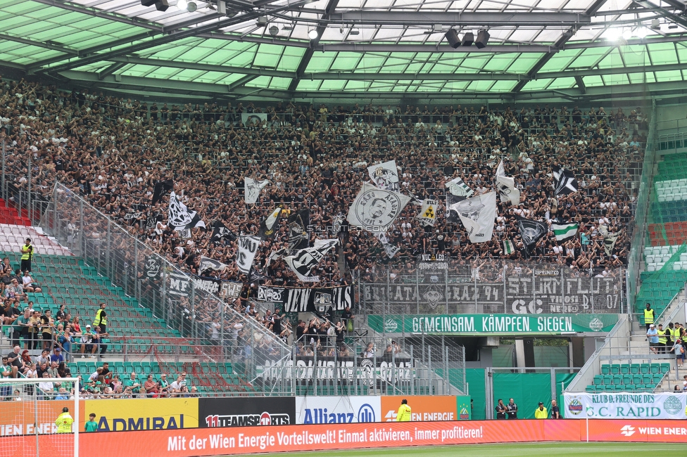 Rapid Wien - Sturm Graz
Oesterreichische Fussball Bundesliga, 1. Runde, SK Rapid Wien - SK Sturm Graz, Weststadion Wien, 04.08.2024. 

Foto zeigt Fans von Sturm
