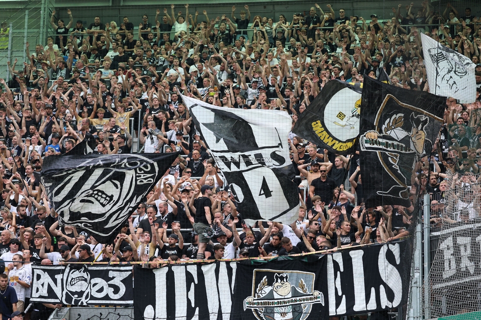 Rapid Wien - Sturm Graz
Oesterreichische Fussball Bundesliga, 1. Runde, SK Rapid Wien - SK Sturm Graz, Weststadion Wien, 04.08.2024. 

Foto zeigt Fans von Sturm
Schlüsselwörter: jewels