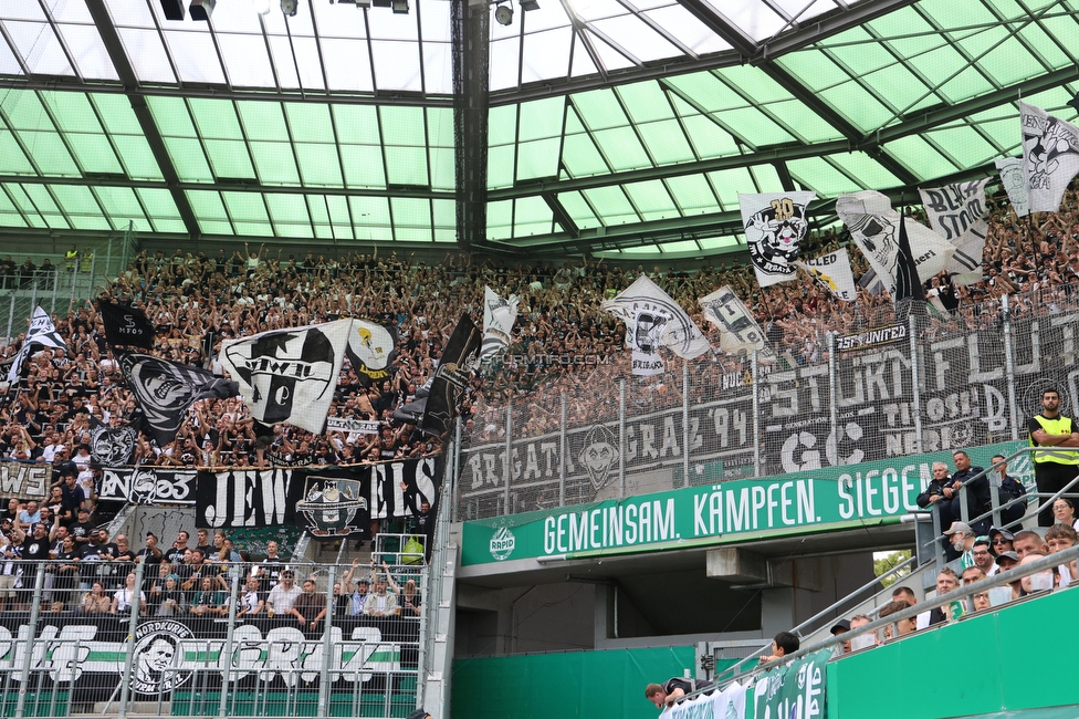 Rapid Wien - Sturm Graz
Oesterreichische Fussball Bundesliga, 1. Runde, SK Rapid Wien - SK Sturm Graz, Weststadion Wien, 04.08.2024. 

Foto zeigt Fans von Sturm
