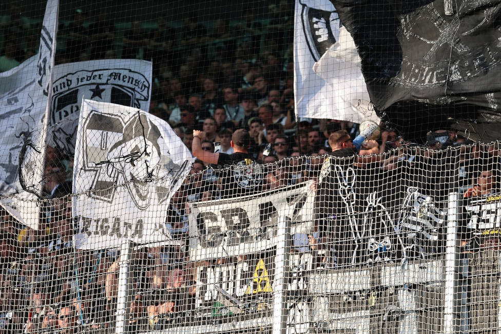 Rapid Wien - Sturm Graz
Oesterreichische Fussball Bundesliga, 1. Runde, SK Rapid Wien - SK Sturm Graz, Weststadion Wien, 04.08.2024. 

Foto zeigt Fans von Sturm
Schlüsselwörter: brigata vorsaenger