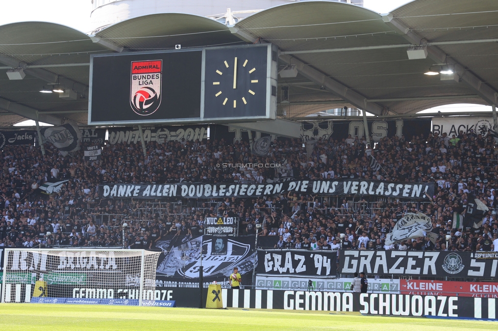 Sturm Graz - Hartberg
Oesterreichische Fussball Bundesliga, 2. Runde, SK Sturm Graz - TSV Hartberg, Stadion Liebenau Graz, 11.08.2024. 

Foto zeigt Fans von Sturm mit einem Spruchband
