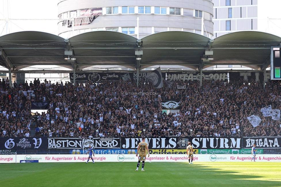 Sturm Graz - Hartberg
Oesterreichische Fussball Bundesliga, 2. Runde, SK Sturm Graz - TSV Hartberg, Stadion Liebenau Graz, 11.08.2024. 

Foto zeigt Fans von Sturm
Schlüsselwörter: jewels bastion veteranen