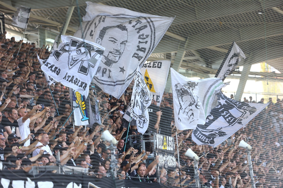 Sturm Graz - Hartberg
Oesterreichische Fussball Bundesliga, 2. Runde, SK Sturm Graz - TSV Hartberg, Stadion Liebenau Graz, 11.08.2024. 

Foto zeigt Fans von Sturm
Schlüsselwörter: brigata