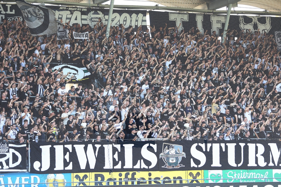 Sturm Graz - Hartberg
Oesterreichische Fussball Bundesliga, 2. Runde, SK Sturm Graz - TSV Hartberg, Stadion Liebenau Graz, 11.08.2024. 

Foto zeigt Fans von Sturm
Schlüsselwörter: jewels