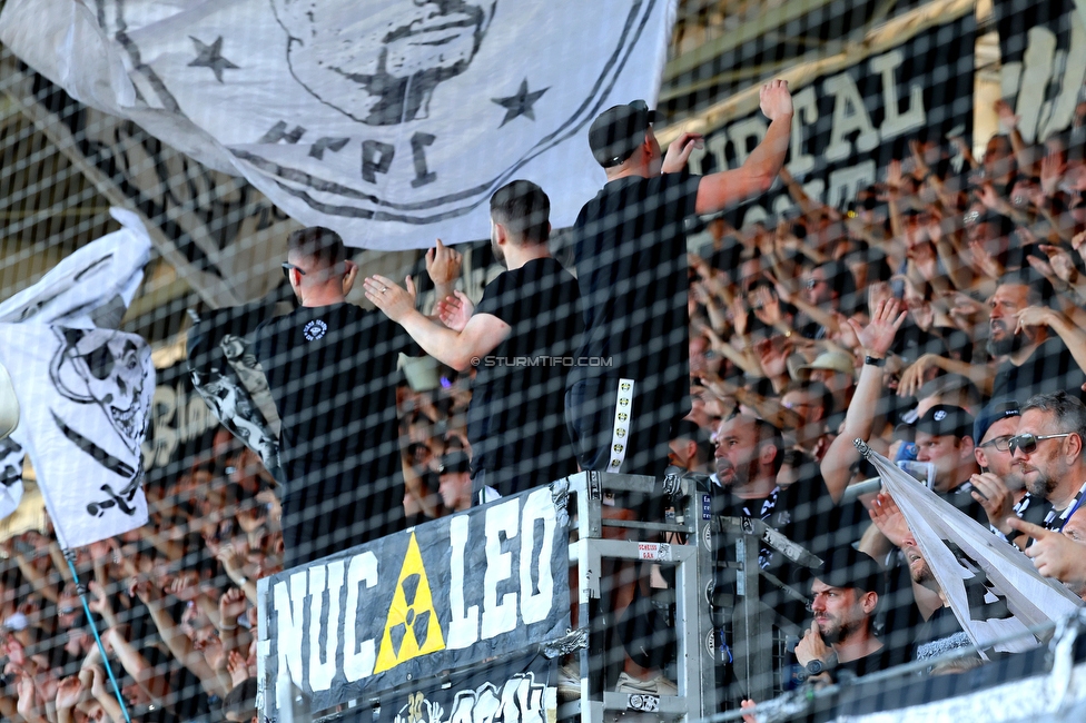 Sturm Graz - Hartberg
Oesterreichische Fussball Bundesliga, 2. Runde, SK Sturm Graz - TSV Hartberg, Stadion Liebenau Graz, 11.08.2024. 

Foto zeigt Fans von Sturm
Schlüsselwörter: vorsaenger brigata