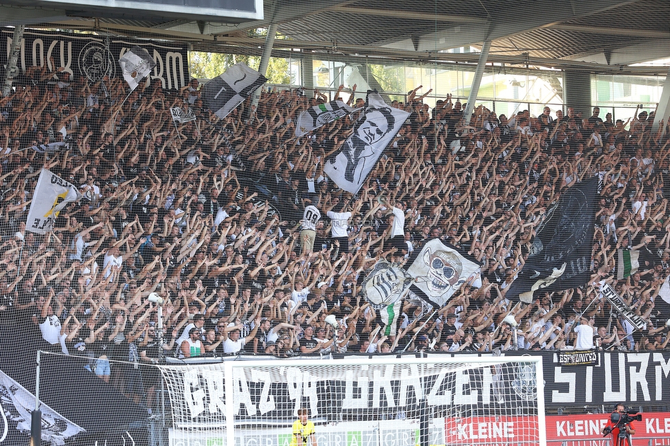 Sturm Graz - Hartberg
Oesterreichische Fussball Bundesliga, 2. Runde, SK Sturm Graz - TSV Hartberg, Stadion Liebenau Graz, 11.08.2024. 

Foto zeigt Fans von Sturm
