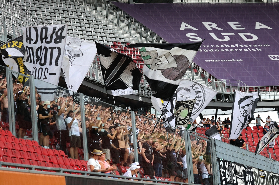 Austria Klagenfurt - Sturm Graz
Oesterreichische Fussball Bundesliga, 3. Runde, SK Austria Klagenfurt - SK Sturm Graz, Woerthersee Stadion Klagenfurt, 17.08.2024. 

Foto zeigt Fans von Sturm
