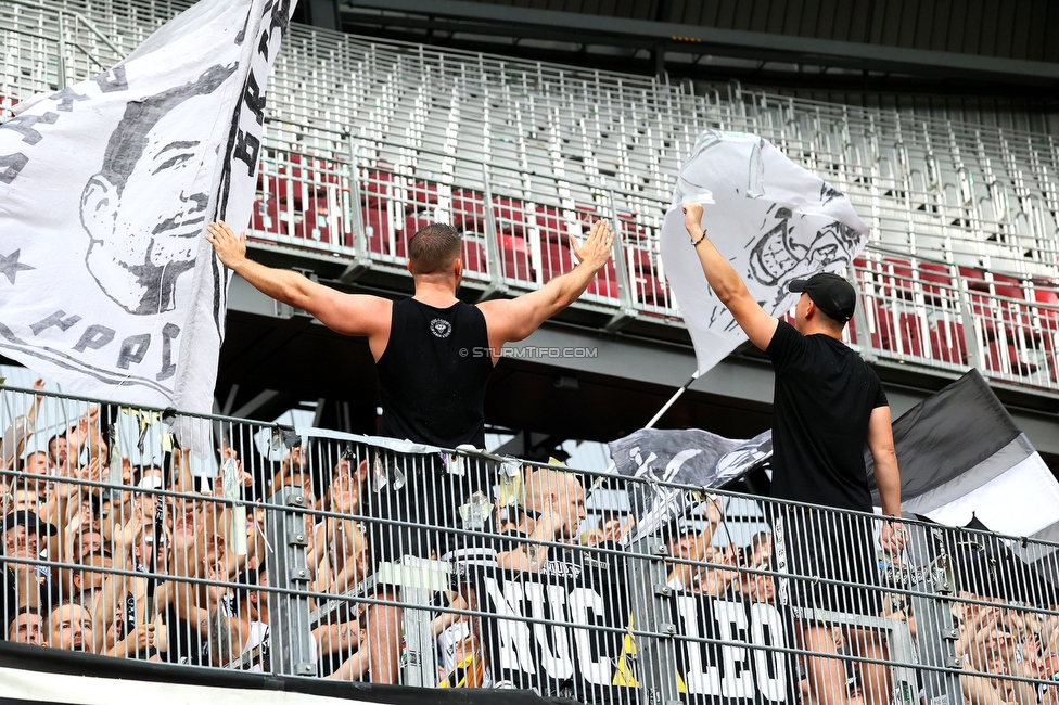 Klagenfurt - Sturm Graz
Oesterreichische Fussball Bundesliga, 3. Runde, SK Austria Klagenfurt - SK Sturm Graz,  Woerthersee Stadion Klagenfurt, 17.08.2024. 

Foto zeigt Fans von Sturm
Schlüsselwörter: vorsaenger brigata