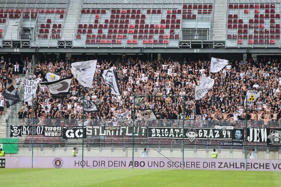 Austria Klagenfurt - Sturm Graz
Oesterreichische Fussball Bundesliga, 3. Runde, SK Austria Klagenfurt - SK Sturm Graz, Woerthersee Stadion Klagenfurt, 17.08.2024. 

Foto zeigt Fans von Sturm
