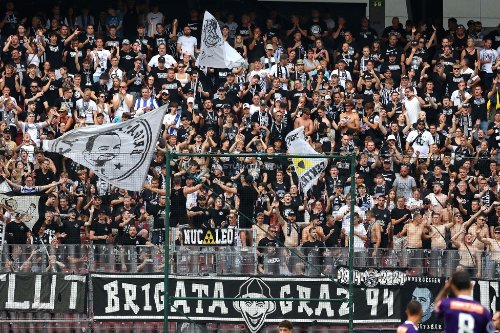 Klagenfurt - Sturm Graz
Oesterreichische Fussball Bundesliga, 3. Runde, SK Austria Klagenfurt - SK Sturm Graz,  Woerthersee Stadion Klagenfurt, 17.08.2024. 

Foto zeigt Fans von Sturm
