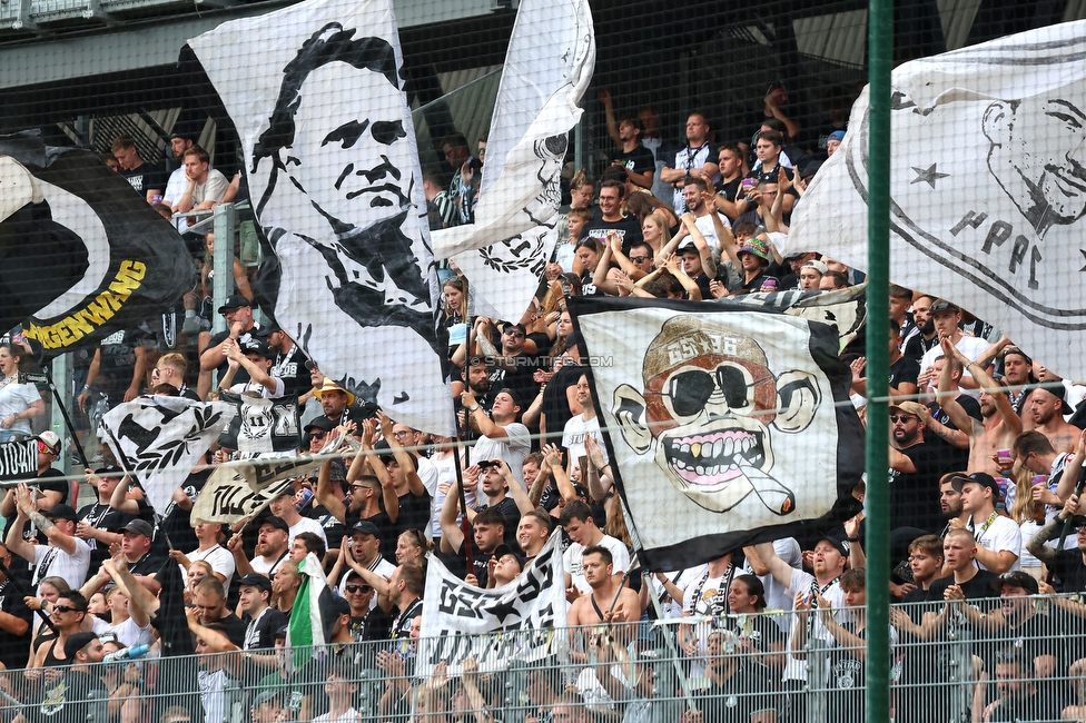 Austria Klagenfurt - Sturm Graz
Oesterreichische Fussball Bundesliga, 3. Runde, SK Austria Klagenfurt - SK Sturm Graz, Woerthersee Stadion Klagenfurt, 17.08.2024. 

Foto zeigt Fans von Sturm
