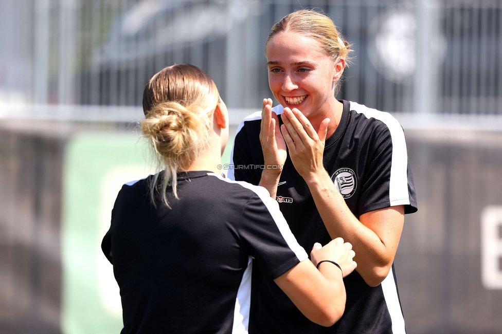 Sturm Damen - Austria Wien
OEFB Frauen Bundesliga, 2. Runde, SK Sturm Graz Damen - FK Austria Wien, Trainingszentrum Messendorf, 18.08.2024. 

Foto zeigt Rebecca Villena (Sturm Damen)
