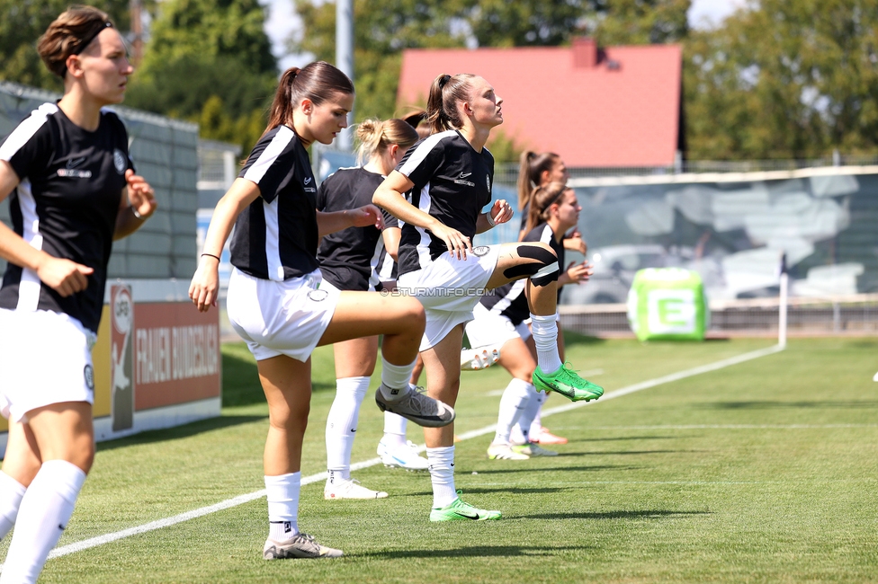 Sturm Damen - Austria Wien
OEFB Frauen Bundesliga, 2. Runde, SK Sturm Graz Damen - FK Austria Wien, Trainingszentrum Messendorf, 18.08.2024. 

Foto zeigt die Mannschaft der Sturm Damen
