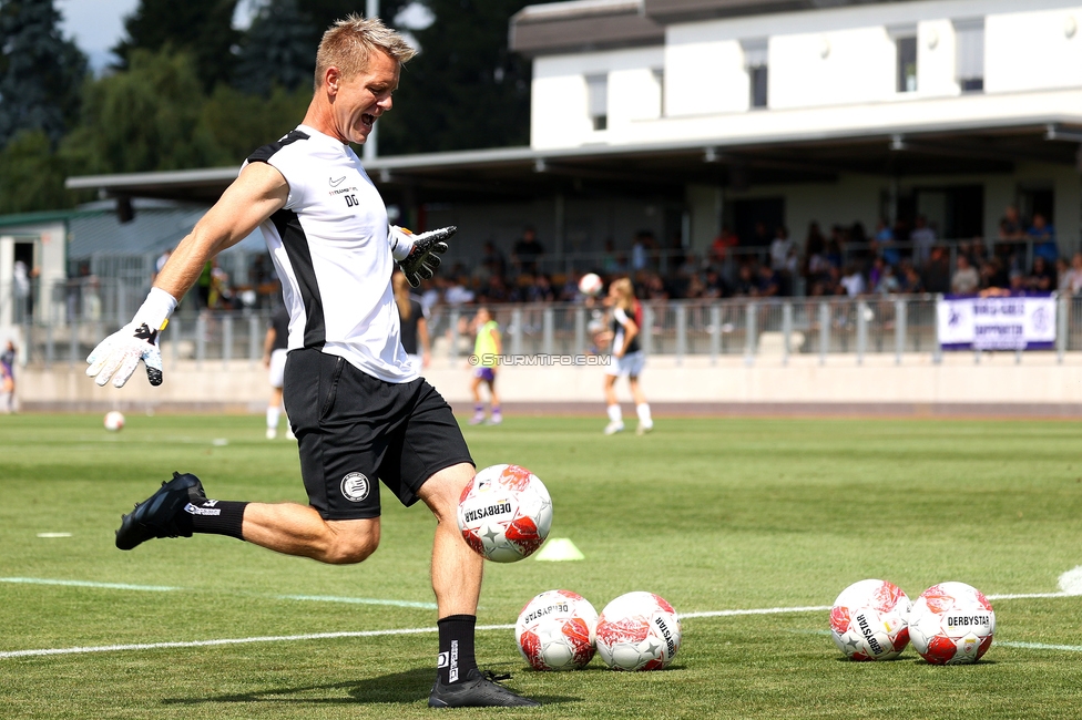 Sturm Damen - Austria Wien
OEFB Frauen Bundesliga, 2. Runde, SK Sturm Graz Damen - FK Austria Wien, Trainingszentrum Messendorf, 18.08.2024. 

Foto zeigt Daniel Gutschi (Torwart-Trainer Sturm Damen)
