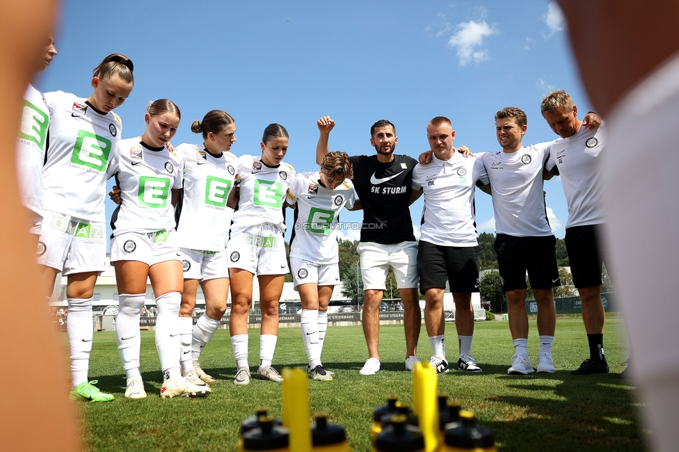 Sturm Damen - Austria Wien
OEFB Frauen Bundesliga, 2. Runde, SK Sturm Graz Damen - FK Austria Wien, Trainingszentrum Messendorf, 18.08.2024. 

Foto zeigt die Mannschaft der Sturm Damen
