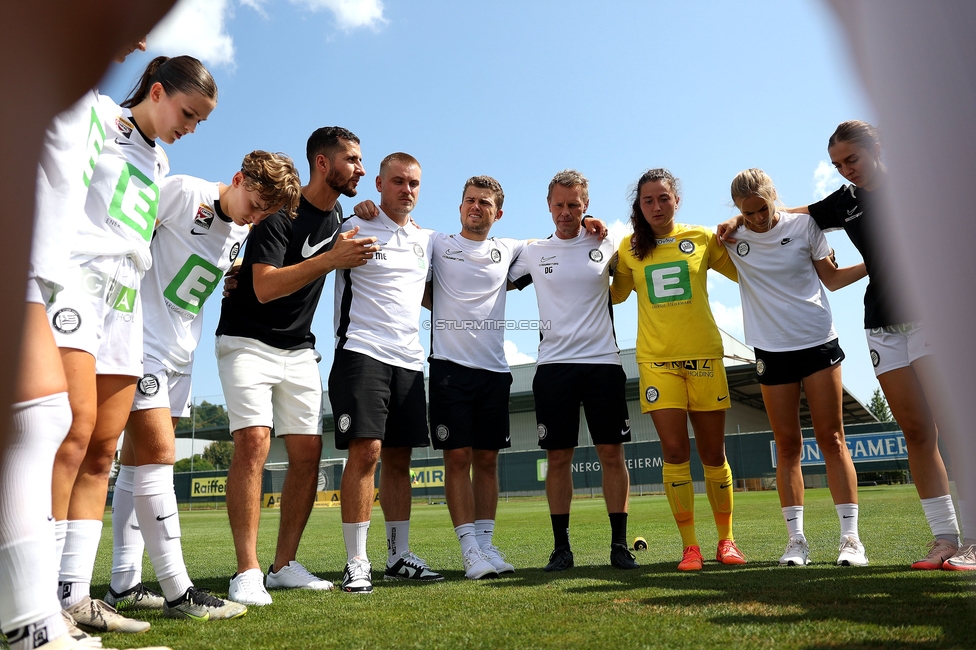 Sturm Damen - Austria Wien
OEFB Frauen Bundesliga, 2. Runde, SK Sturm Graz Damen - FK Austria Wien, Trainingszentrum Messendorf, 18.08.2024. 

Foto zeigt die Mannschaft der Sturm Damen
