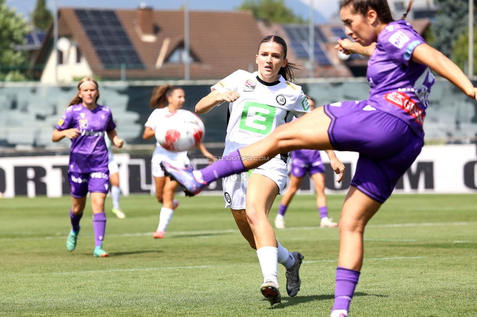 Sturm Damen - Austria Wien
OEFB Frauen Bundesliga, 2. Runde, SK Sturm Graz Damen - FK Austria Wien, Trainingszentrum Messendorf, 18.08.2024. 

Foto zeigt Marie Spiess (Sturm Damen)
