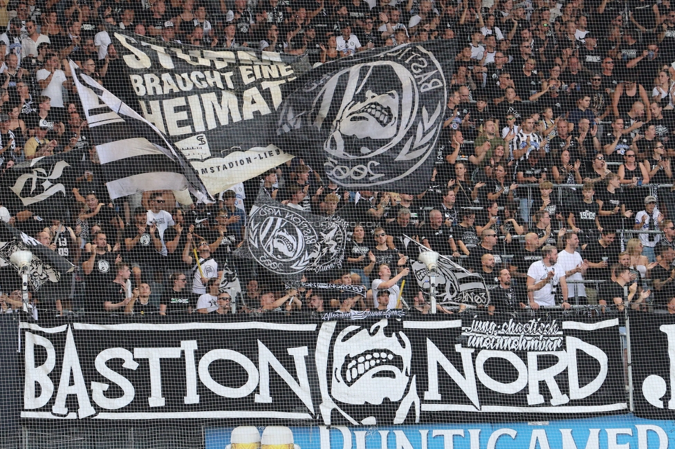 Sturm Graz - Altach
Oesterreichische Fussball Bundesliga, 4 Runde, SK Sturm Graz - SCR Altach, Stadion Liebenau Graz, 24.08.2024. 

Foto zeigt Fans von Sturm
Schlüsselwörter: bastion