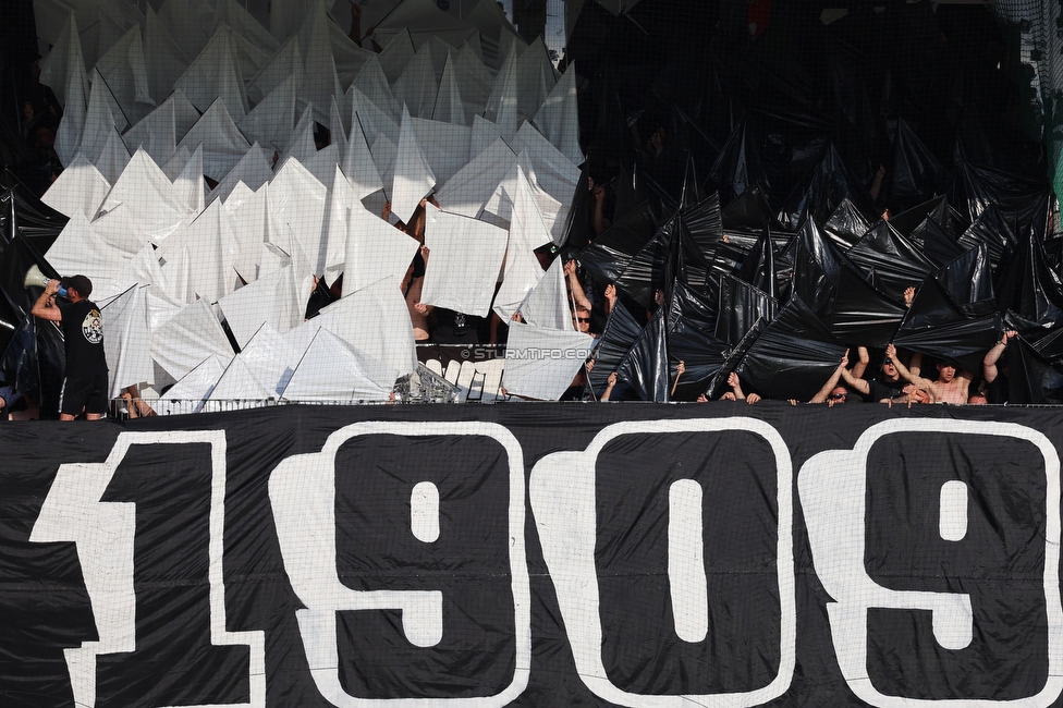 Ried - Sturm Graz
OEFB Cup, 2. Runde, SV Ried - SK Sturm Graz, Innviertel Arena Ried, 28.08.2024. 

Foto zeigt Fans von Sturm mit einer Choreografie
