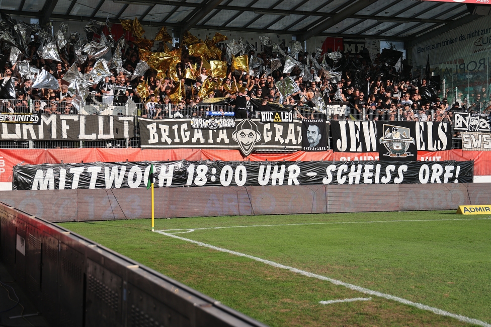 Ried - Sturm Graz
OEFB Cup, 2. Runde, SV Ried - SK Sturm Graz, Innviertel Arena Ried, 28.08.2024. 

Foto zeigt Fans von Sturm mit einer Choreografie
