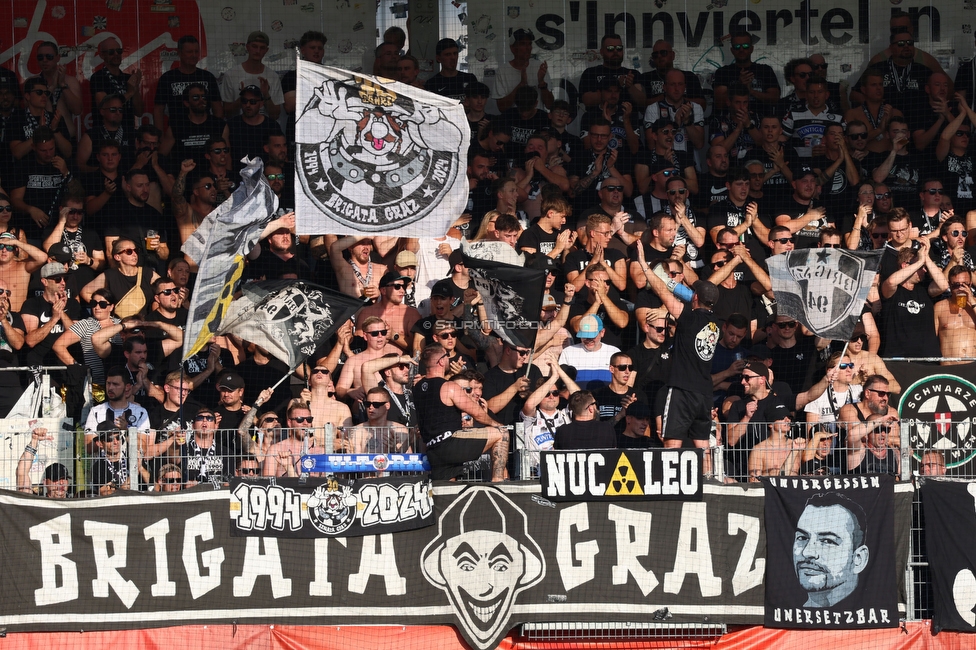 Ried - Sturm Graz
OEFB Cup, 2. Runde, SV Ried - SK Sturm Graz, Innviertel Arena Ried, 28.08.2024. 

Foto zeigt Fans von Sturm
Schlüsselwörter: brigata