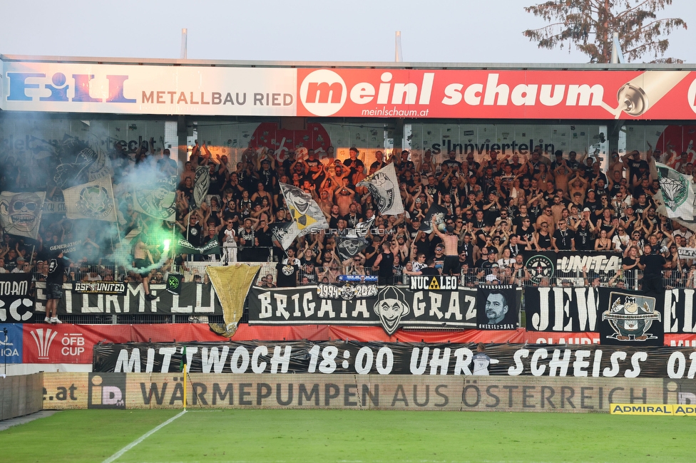 Ried - Sturm Graz
OEFB Cup, 2. Runde, SV Ried - SK Sturm Graz, Innviertel Arena Ried, 28.08.2024. 

Foto zeigt Fans von Sturm
Schlüsselwörter: pyrotechnik