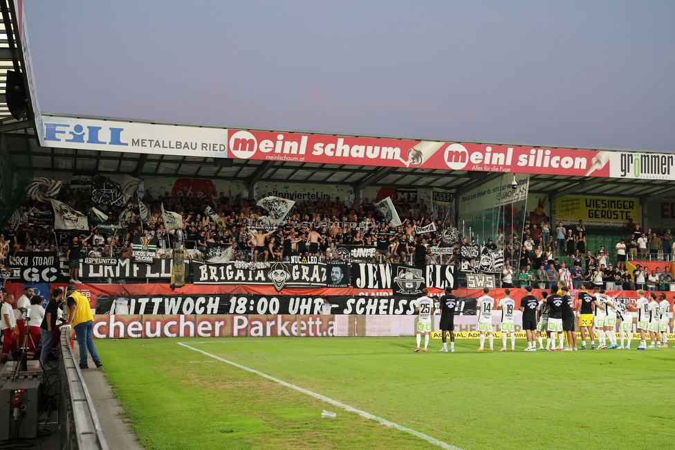 Ried - Sturm Graz
OEFB Cup, 2. Runde, SV Ried - SK Sturm Graz, Innviertel Arena Ried, 28.08.2024. 

Foto zeigt Fans von Sturm und die Mannschaft von Sturm
