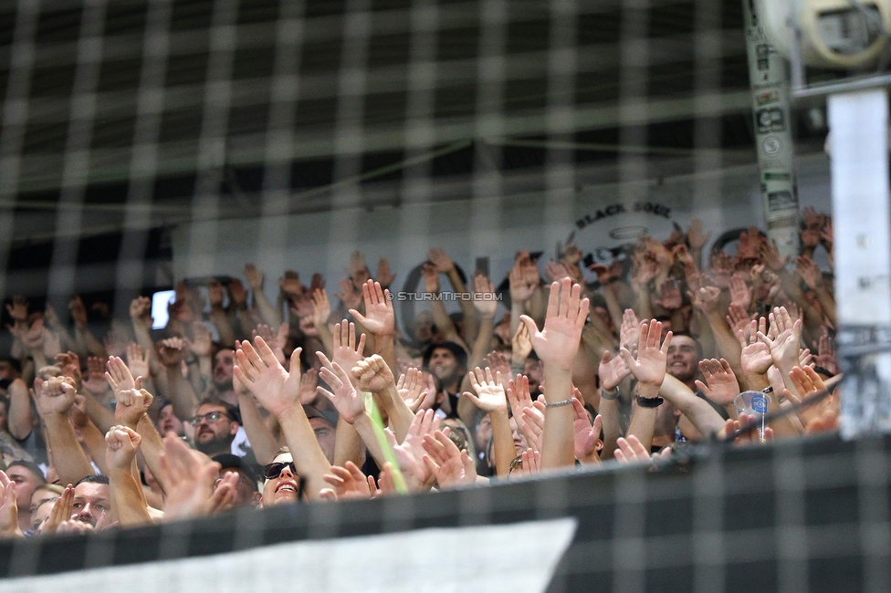 Sturm Graz - Tirol
Oesterreichische Fussball Bundesliga, 5. Runde, SK Sturm Graz - WSG Tirol, Stadion Liebenau Graz, 31.08.2024. 

Foto zeigt Fans von Sturm
