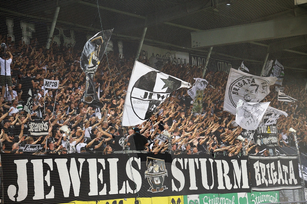 Sturm Graz - Tirol
Oesterreichische Fussball Bundesliga, 5. Runde, SK Sturm Graz - WSG Tirol, Stadion Liebenau Graz, 31.08.2024. 

Foto zeigt Fans von Sturm
