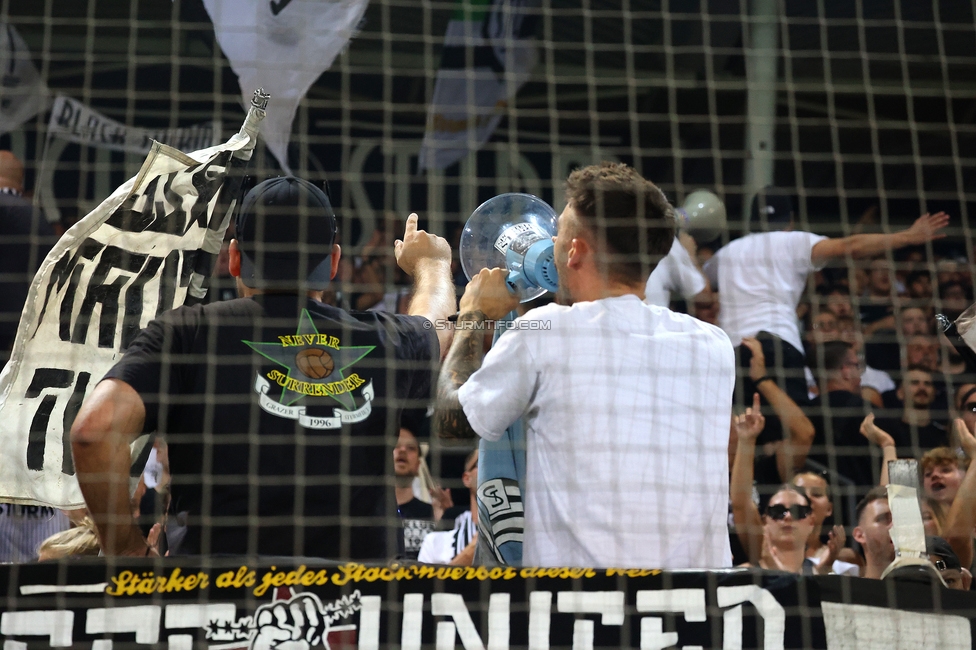 Sturm Graz - Tirol
Oesterreichische Fussball Bundesliga, 5. Runde, SK Sturm Graz - WSG Tirol, Stadion Liebenau Graz, 31.08.2024. 

Foto zeigt Fans von Sturm
