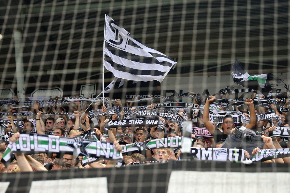 Sturm Graz - Tirol
Oesterreichische Fussball Bundesliga, 5. Runde, SK Sturm Graz - WSG Tirol, Stadion Liebenau Graz, 31.08.2024. 

Foto zeigt Fans von Sturm
