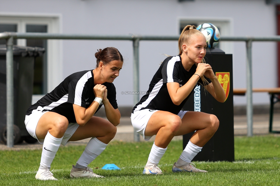 Austria Klagenfurt - Sturm Graz Damen
SPORTLAND Niederoesterreich Frauen Cup, Austria Klagenfurt - SK Sturm Graz, Sport- und Freizeitzentrum Friedlach Glanegg, 08.09.2024. 

Foto zeigt Leonie Christin Tragl (Sturm Damen) und Lena Breznik (Sturm Damen)
