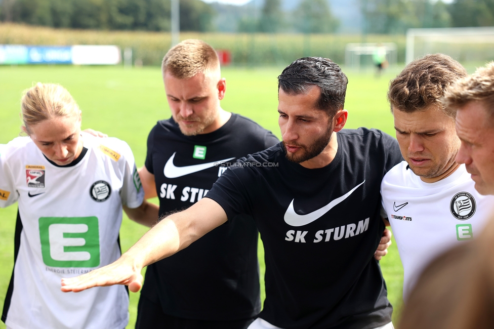 Austria Klagenfurt - Sturm Graz Damen
SPORTLAND Niederoesterreich Frauen Cup, Austria Klagenfurt - SK Sturm Graz, Sport- und Freizeitzentrum Friedlach Glanegg, 08.09.2024. 

Foto zeigt Sargon Duran (Cheftrainer Sturm Damen)
