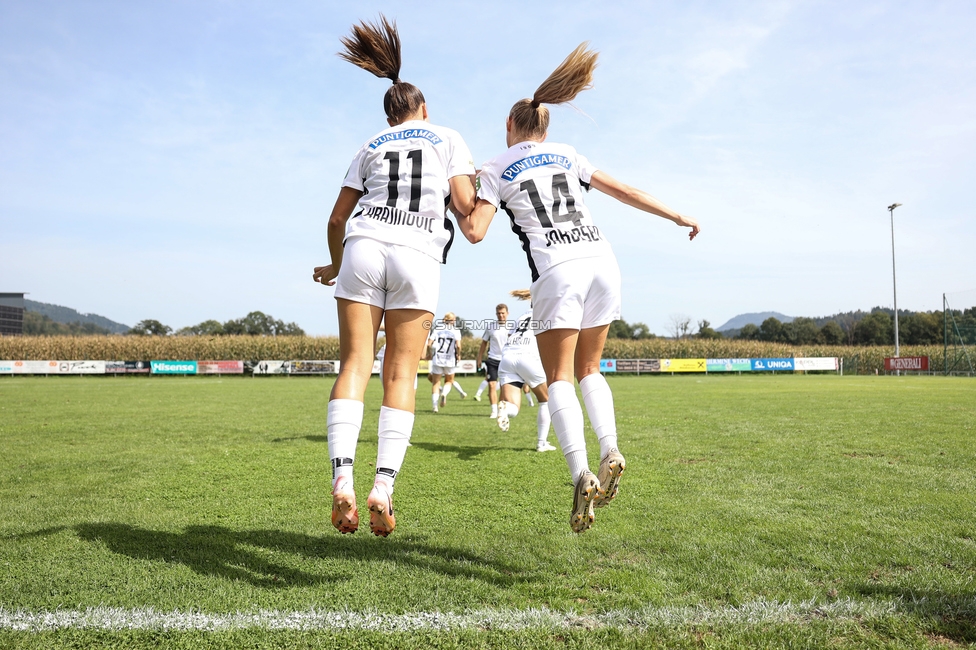 Austria Klagenfurt - Sturm Graz Damen
SPORTLAND Niederoesterreich Frauen Cup, Austria Klagenfurt - SK Sturm Graz, Sport- und Freizeitzentrum Friedlach Glanegg, 08.09.2024. 

Foto zeigt Ruzika Krajinovic (Sturm Damen) und Sandra Jakobsen (Sturm Damen)
