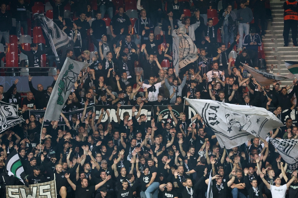 Stade Brestois - Sturm Graz
UEFA Champions League Ligaphase 1. Spieltag, Stade Brestois 29 - SK Sturm Graz, Stade de Roudourou Guingamp, 19.09.2024. 

Foto zeigt Fans von Sturm
