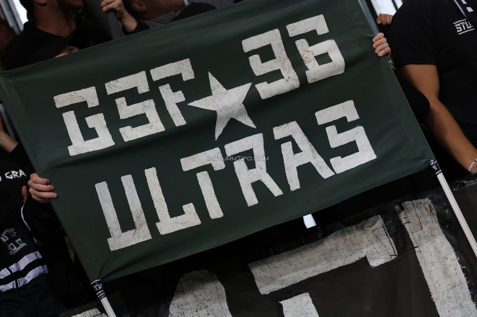 Stade Brestois - Sturm Graz
UEFA Champions League Ligaphase 1. Spieltag, Stade Brestois 29 - SK Sturm Graz, Stade de Roudourou Guingamp, 19.09.2024. 

Foto zeigt Fans von Sturm
Schlüsselwörter: sturmflut