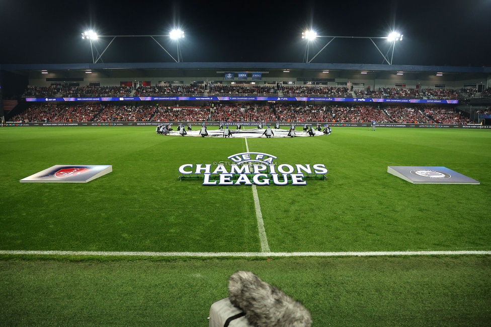 Stade Brestois - Sturm Graz
UEFA Champions League Ligaphase 1. Spieltag, Stade Brestois 29 - SK Sturm Graz, Stade de Roudourou Guingamp, 19.09.2024. 

Foto zeigt das Champions League Logo
