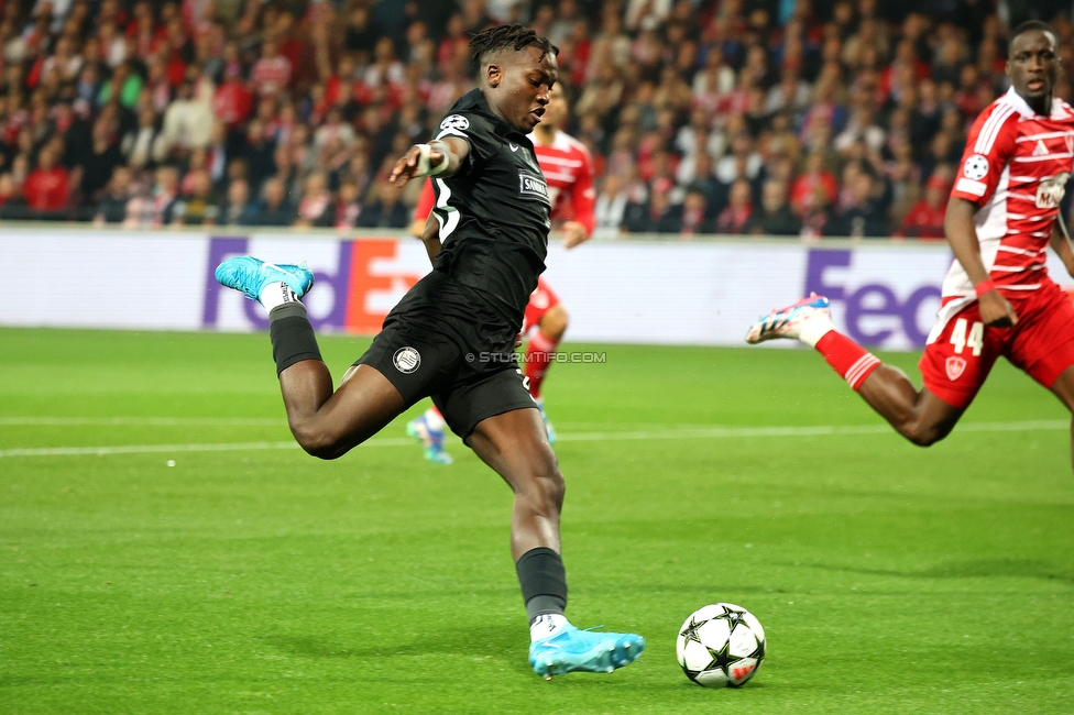 Stade Brestois - Sturm Graz
UEFA Champions League Ligaphase 1. Spieltag, Stade Brestois 29 - SK Sturm Graz, Stade de Roudourou Guingamp, 19.09.2024. 

Foto zeigt Seedy Jatta (Sturm)
