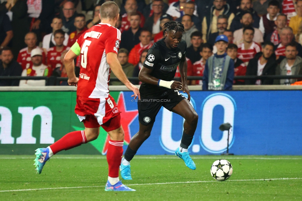 Stade Brestois - Sturm Graz
UEFA Champions League Ligaphase 1. Spieltag, Stade Brestois 29 - SK Sturm Graz, Stade de Roudourou Guingamp, 19.09.2024. 

Foto zeigt Seedy Jatta (Sturm)
