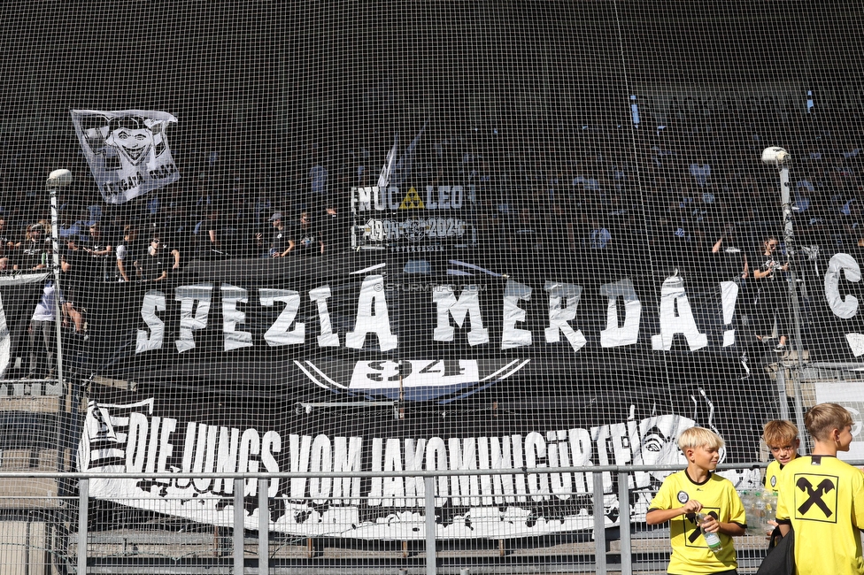 Sturm Graz - WAC
Oesterreichische Fussball Bundesliga, 6. Runde, SK Sturm Graz - Wolfsberger AC, Stadion Liebenau Graz, 22.09.2024. 

Foto zeigt Fans von Sturm mit einem Spruchband
