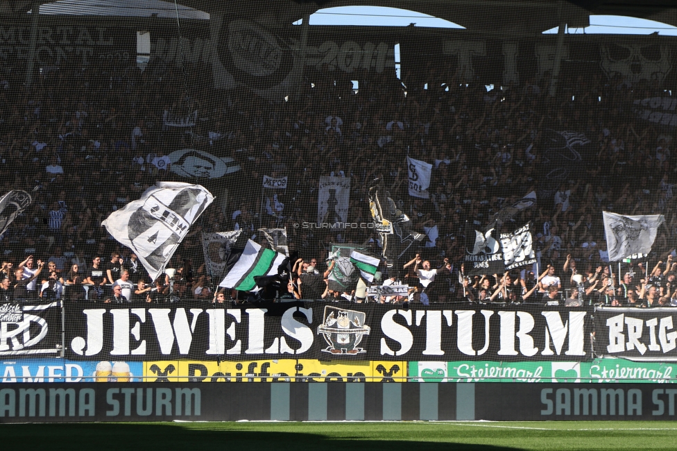 Sturm Graz - Wolfsberg
Oesterreichische Fussball Bundesliga, 7. Runde, SK Sturm Graz - Wolfsberger AC, Stadion Liebenau Graz, 22.09.2024. 

Foto zeigt Fans von Sturm
Schlüsselwörter: jewels